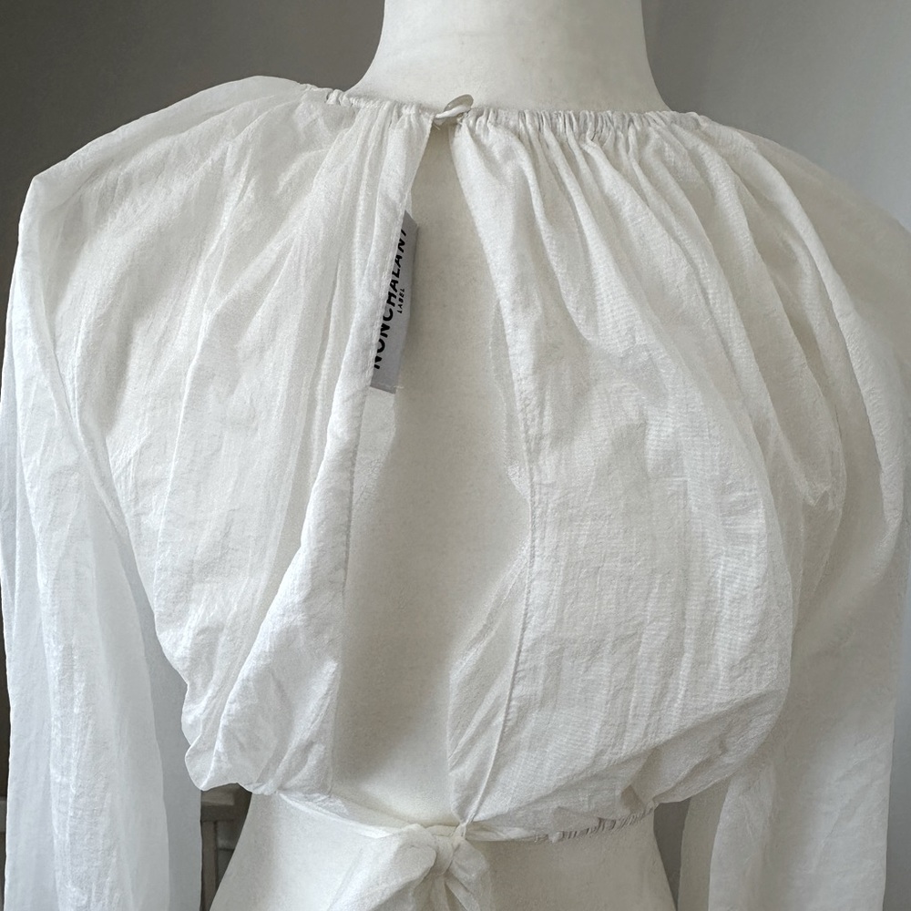 Nonchalant Label Long Sleeve Crop Top Blouse White Sheer Medium New - Picture 7 of 7